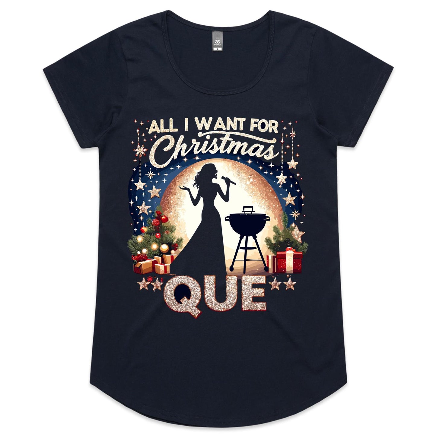 All I want for Christmas is QUE - Womens Scoop Neck T-Shirt